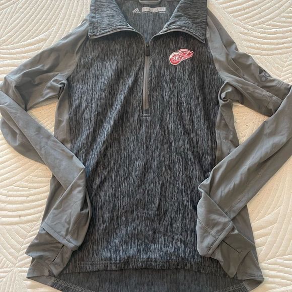 adidas Tops - Adidas detroit red wings half zip